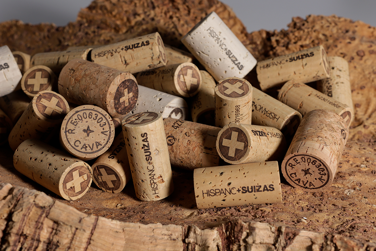 Hispano Suizas y Amorim Cork se alían para reducir la huella de carbono de sus vinos